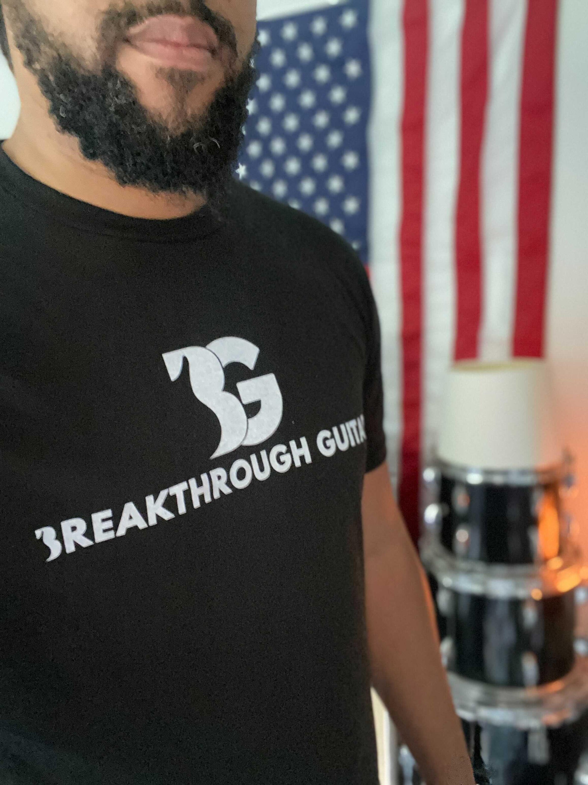 T-shirt Breakthrough Guitar Shrit Breakthrough-Guitar-Gifts